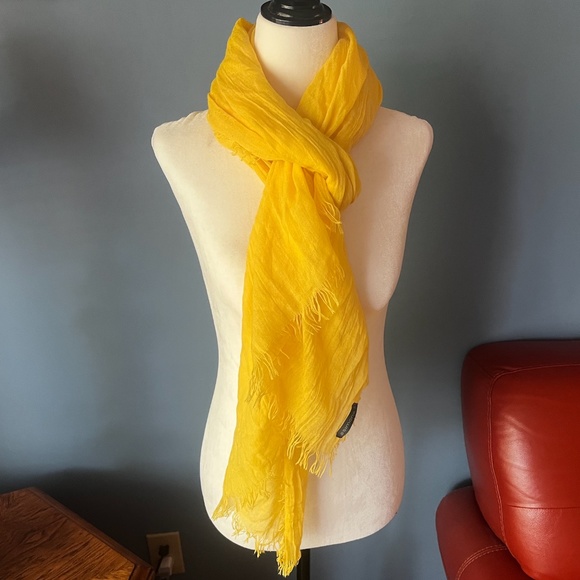 Lightweight gauze like yellow long scarf EUC - Picture 1 of 3